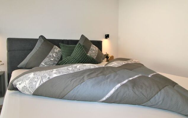 Christine - Photo 10