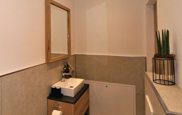 Christine - Photo 23