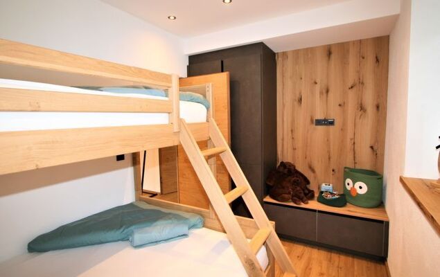 Christine - Photo 27