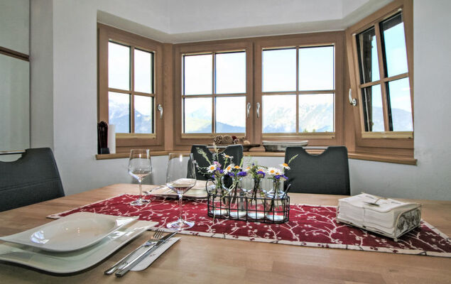 Christine - Photo 10